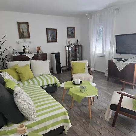 House Altea Banjole